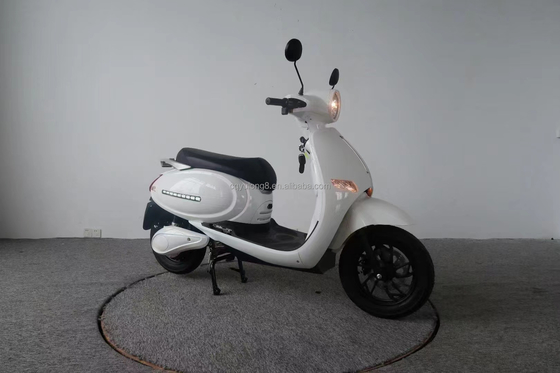 500W/1000W/1500W/2000W Scooter elettrico senza spazzola per adulti Max. velocità 40 60km/h