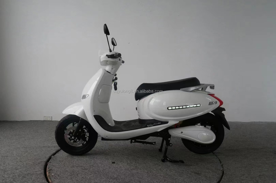 500W/1000W/1500W/2000W Scooter elettrico senza spazzola per adulti Max. velocità 40 60km/h