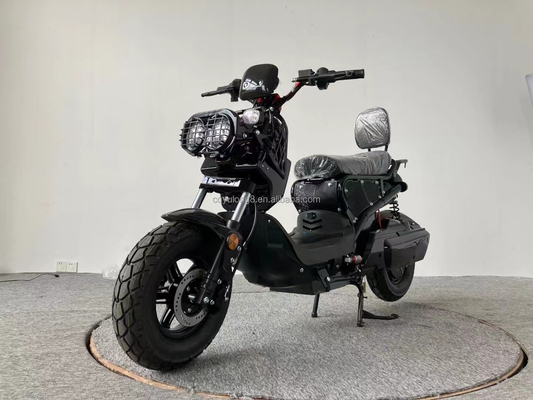 Scooter elettrici personalizzabili da 1500W a 2000W con doppi fari e ricarica rapida