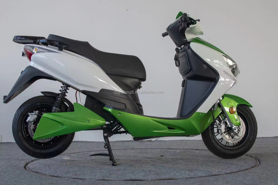 Scooter elettrico motocicletta per adulti 60V 500W 1000W 2000w 12 pollici pneumatico impermeabile
