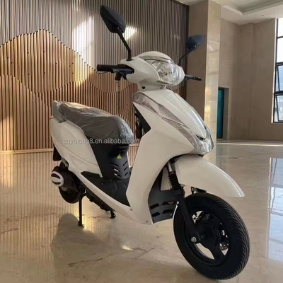 Velocità massima 40 60km/h Motocicletta elettrica attraente combustibile elettrica per il pendolarismo